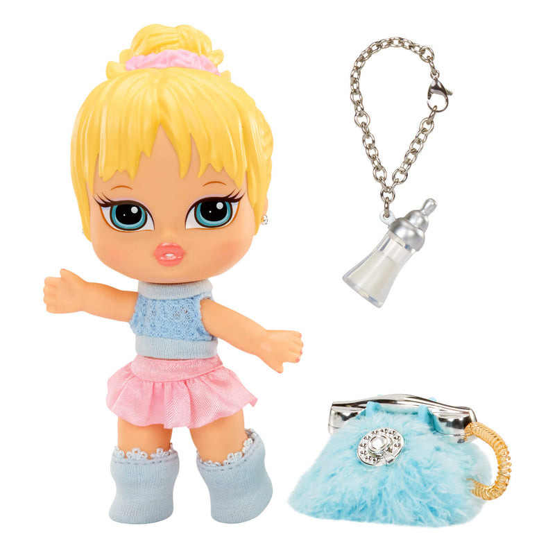 Load image into Gallery viewer, Bratz Babyz Runwayz Doll - Cloe
