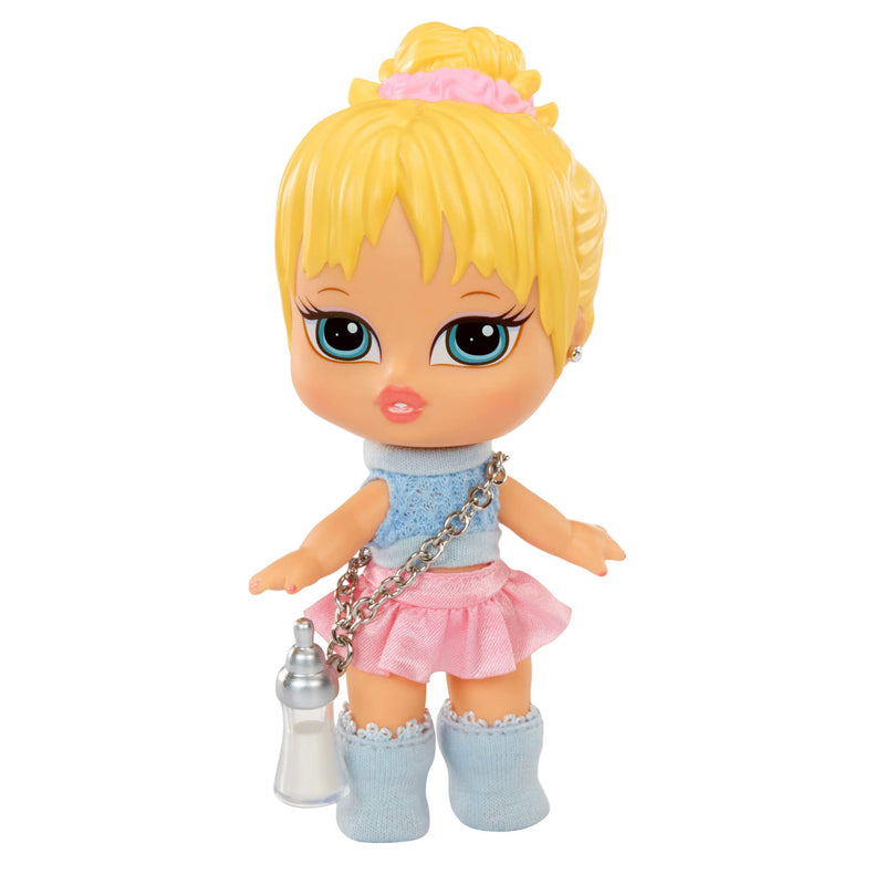 Load image into Gallery viewer, Bratz Babyz Runwayz Doll - Cloe