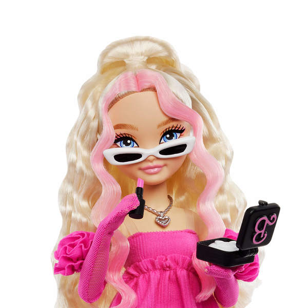 Charger l'image dans la visionneuse de galerie, Dream besties Barbie Doll - Malibu