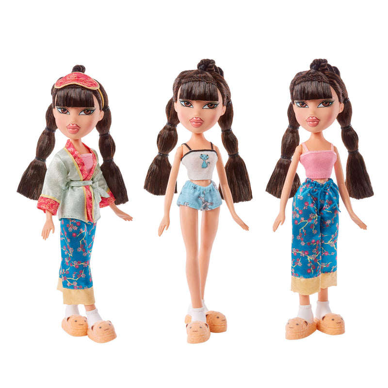 Load image into Gallery viewer, Bratz Slumber Party Fashion Doll - Jade

