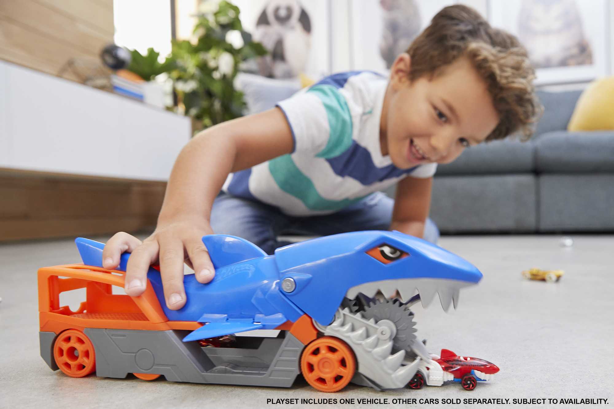 Hot Wheels Shark Transporter