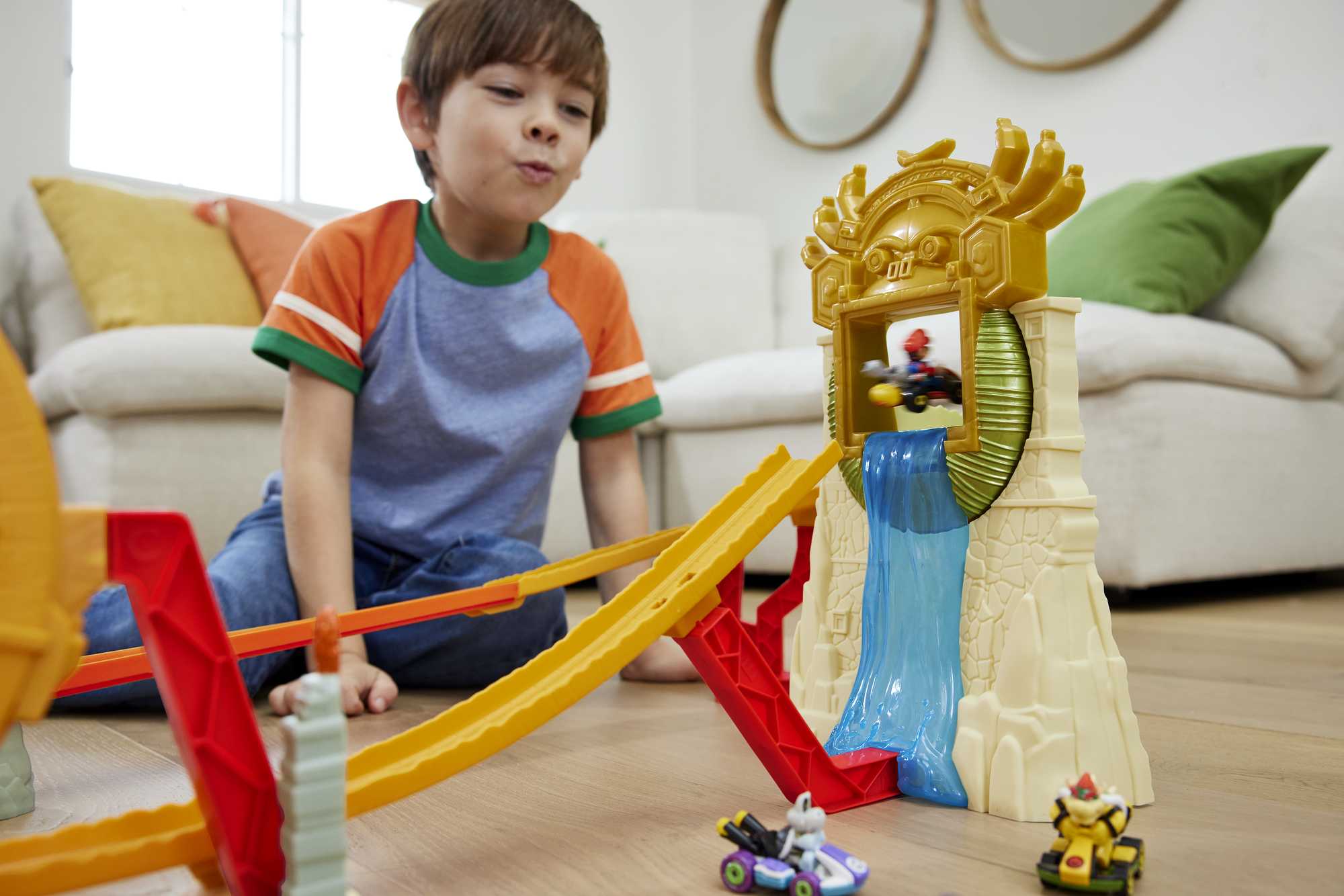 Hot Wheels Super Mario Bros Jungle Kingdom Track Set
