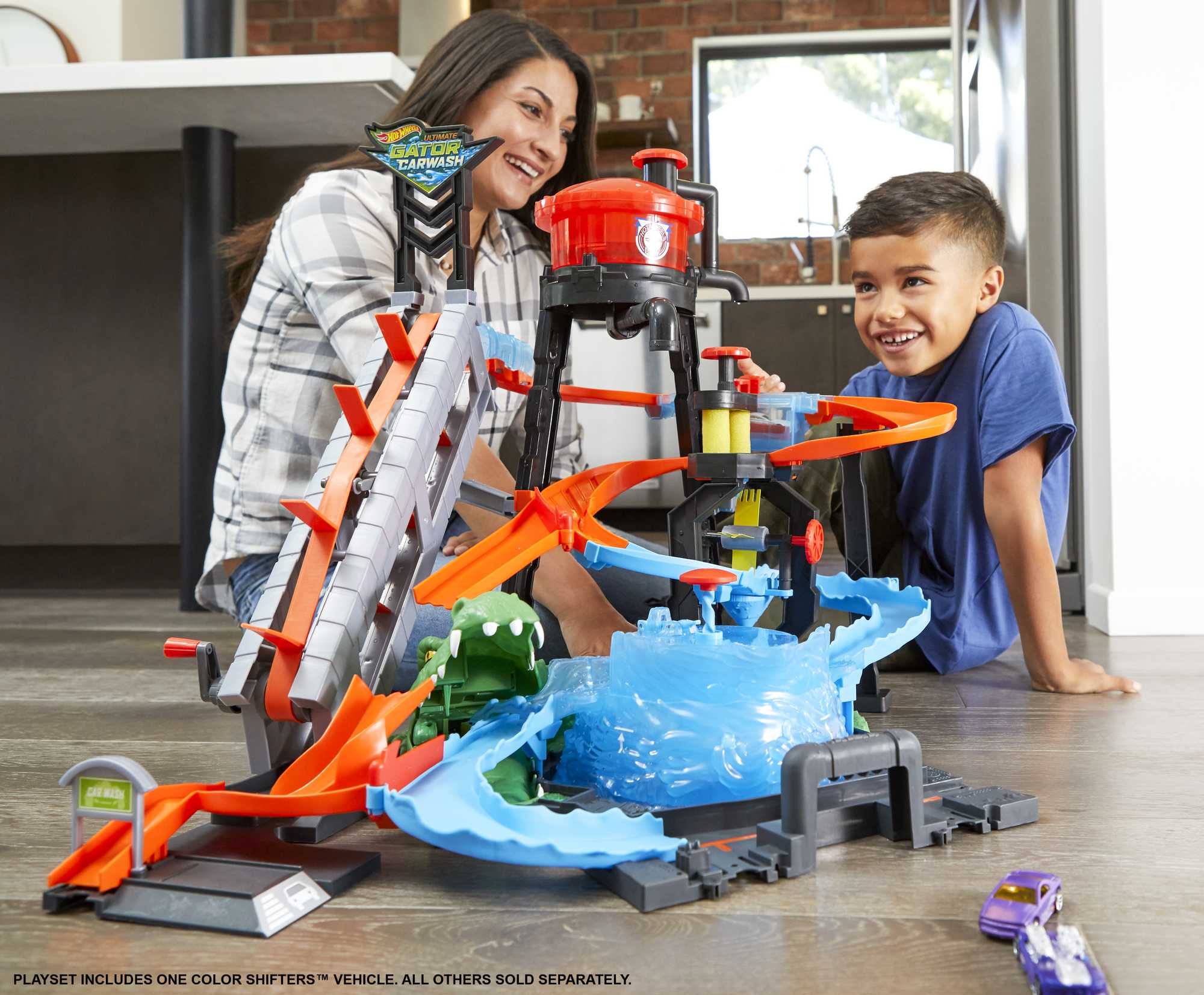 Hot Wheels Ultimate Car Wash Playset