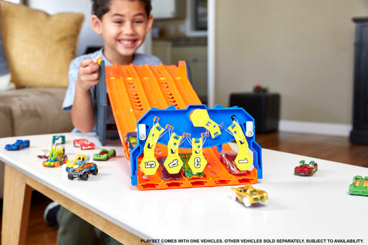 Hot Wheels - Transportable box track